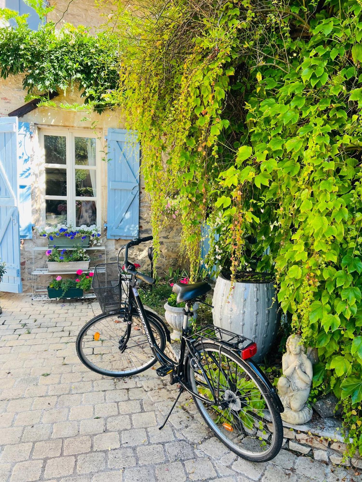 Le Relais Des Anges Bed & Breakfast Mercuès Екстериор снимка