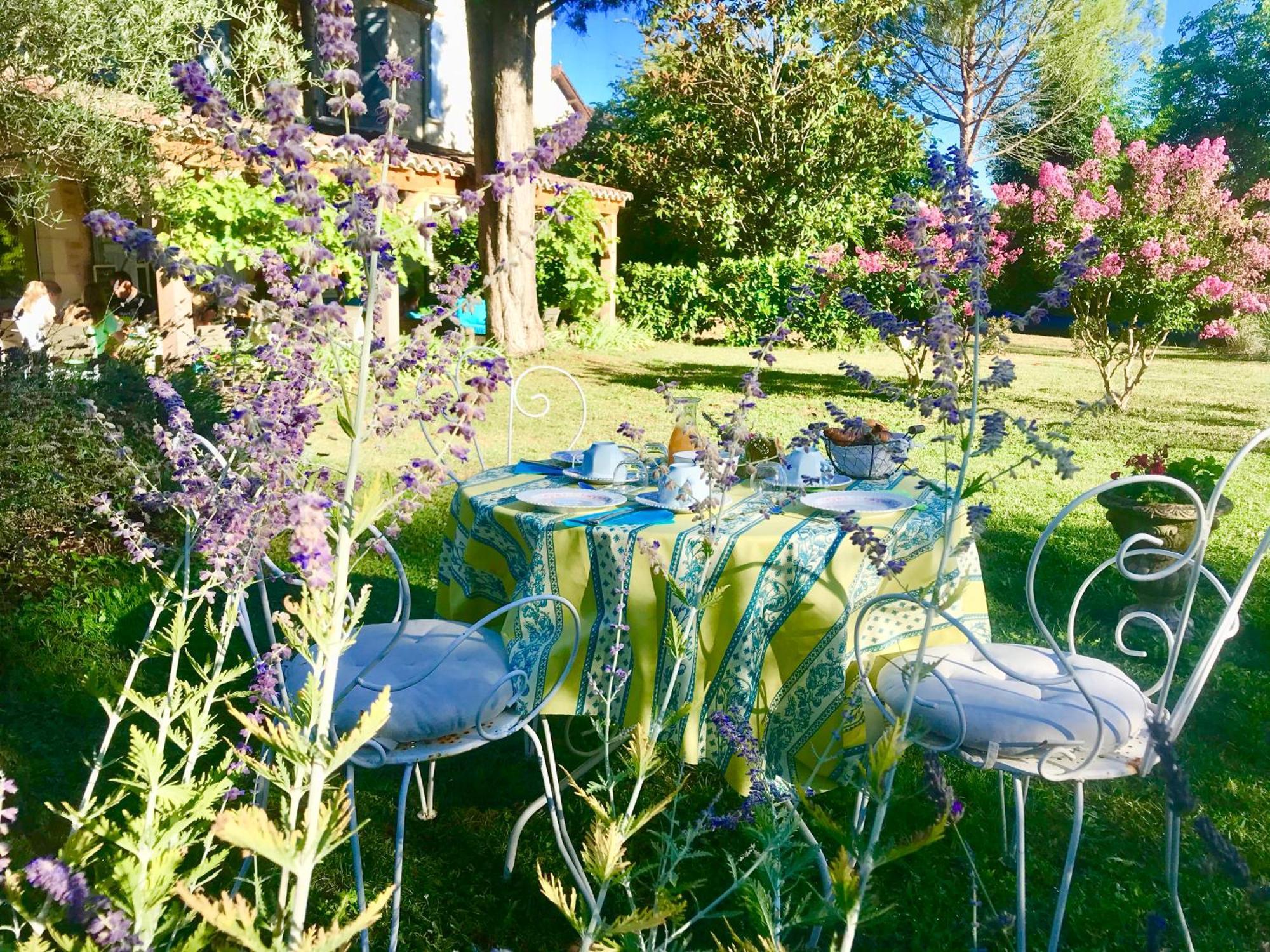 Le Relais Des Anges Bed & Breakfast Mercuès Екстериор снимка